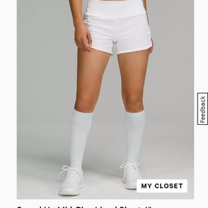 Size 8 mid rise Lululemon speed up shorts.